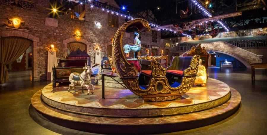 Vue d'ensemble des Salons Vénitiens et du Manège de Gondoles